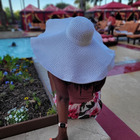 jumbo beach hat - Picture 2 of 3